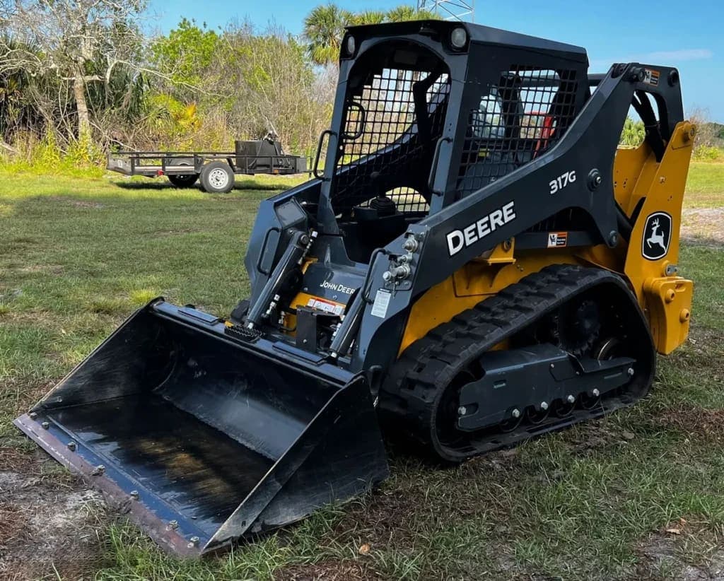 2022 John Deere 317G listing photo — photo 1 of 25