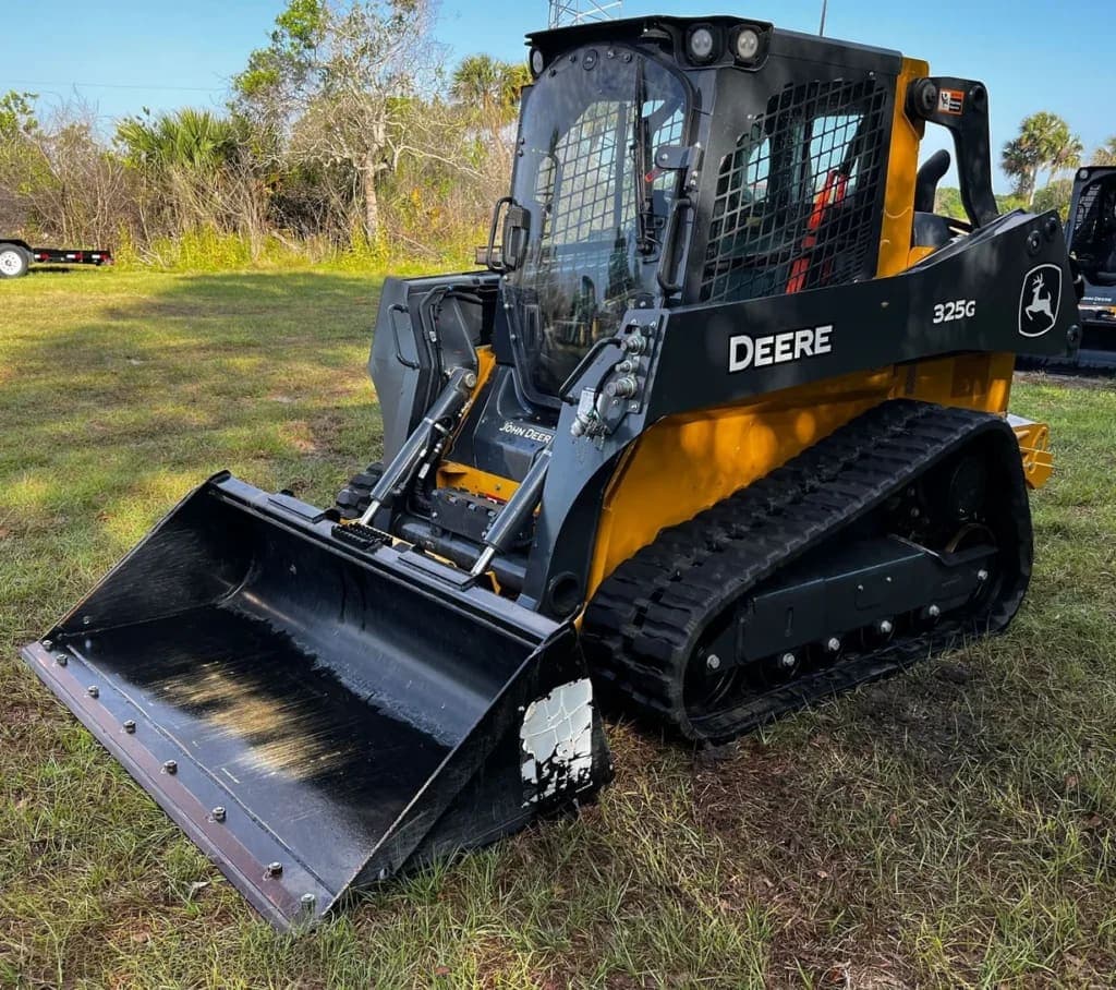 2022 John Deere 325G listing photo — photo 1 of 25