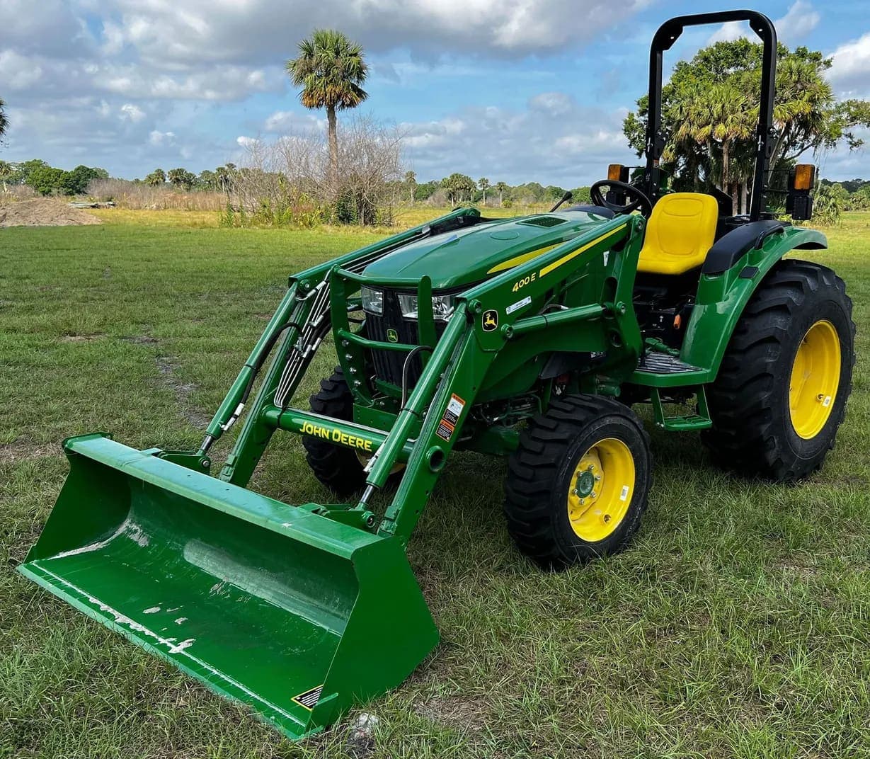 2022 John Deere 4066M listing photo — photo 1 of 25