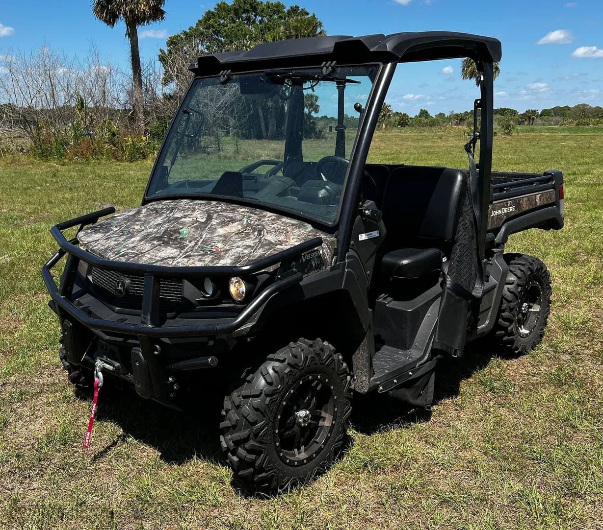 2022 John Deere Gator XUV835M listing photo — photo 1 of 25